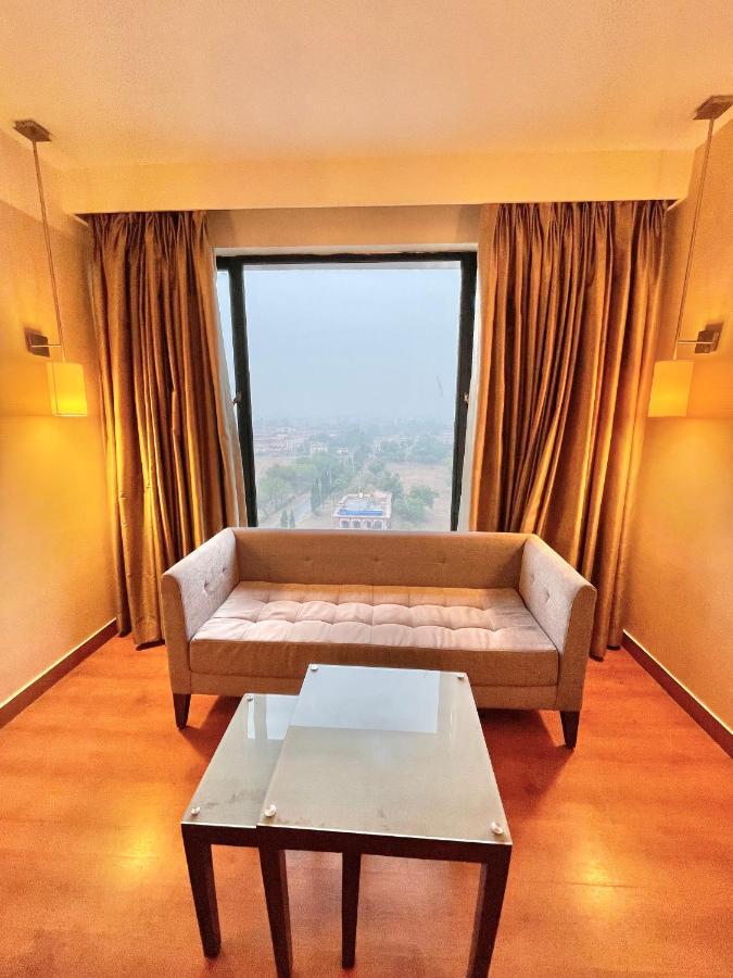 Hotel Ramada By Wyndham Jaipur North Zewnętrze zdjęcie