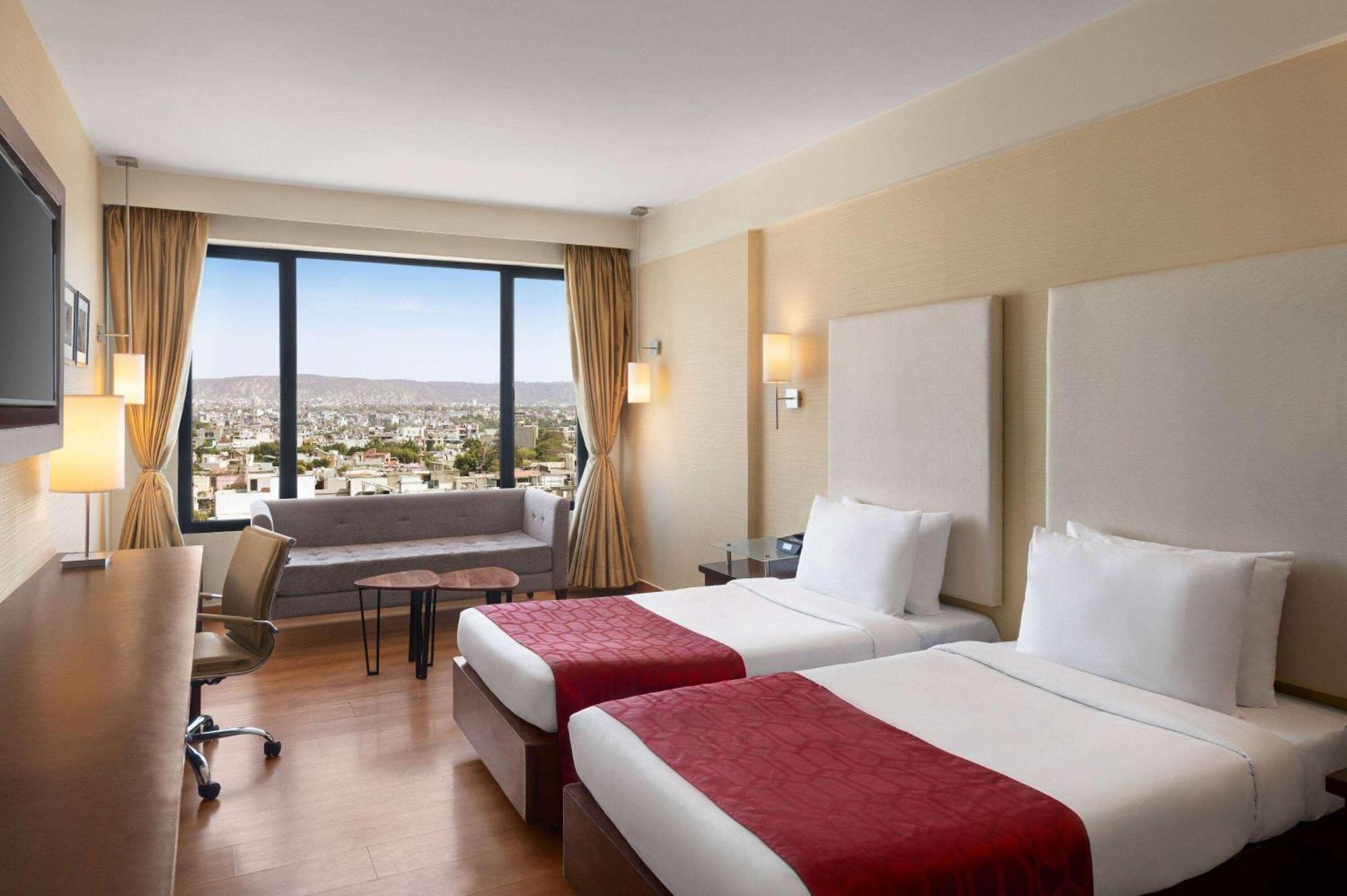 Hotel Ramada By Wyndham Jaipur North Zewnętrze zdjęcie